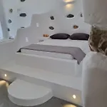 Nikola's Place Ii *