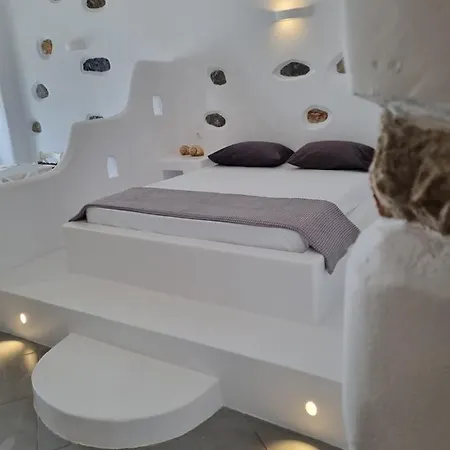 Nikola's Place Ii *