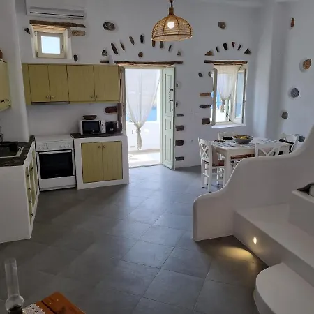 Nikola's Place Ii Tatil Evi