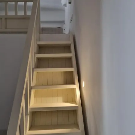 Nikola's Place Ii *